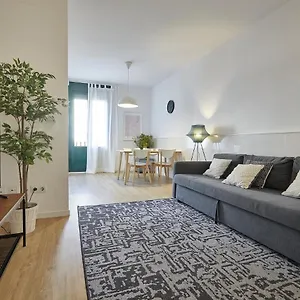 bbarcelona-clot-apartments.catalonia-hotels.com/