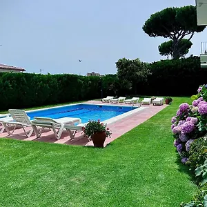 apartaments-ar-rayon-du-soleil.catalonia-hotels.com/